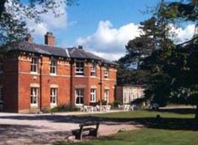 Bartle Hall Country Hotel