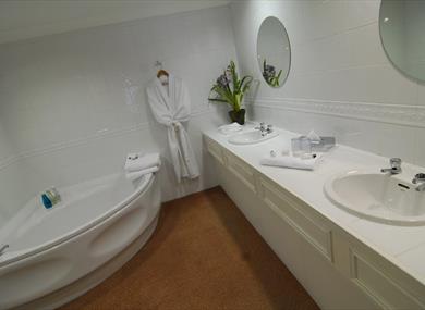 Bathroom Suite